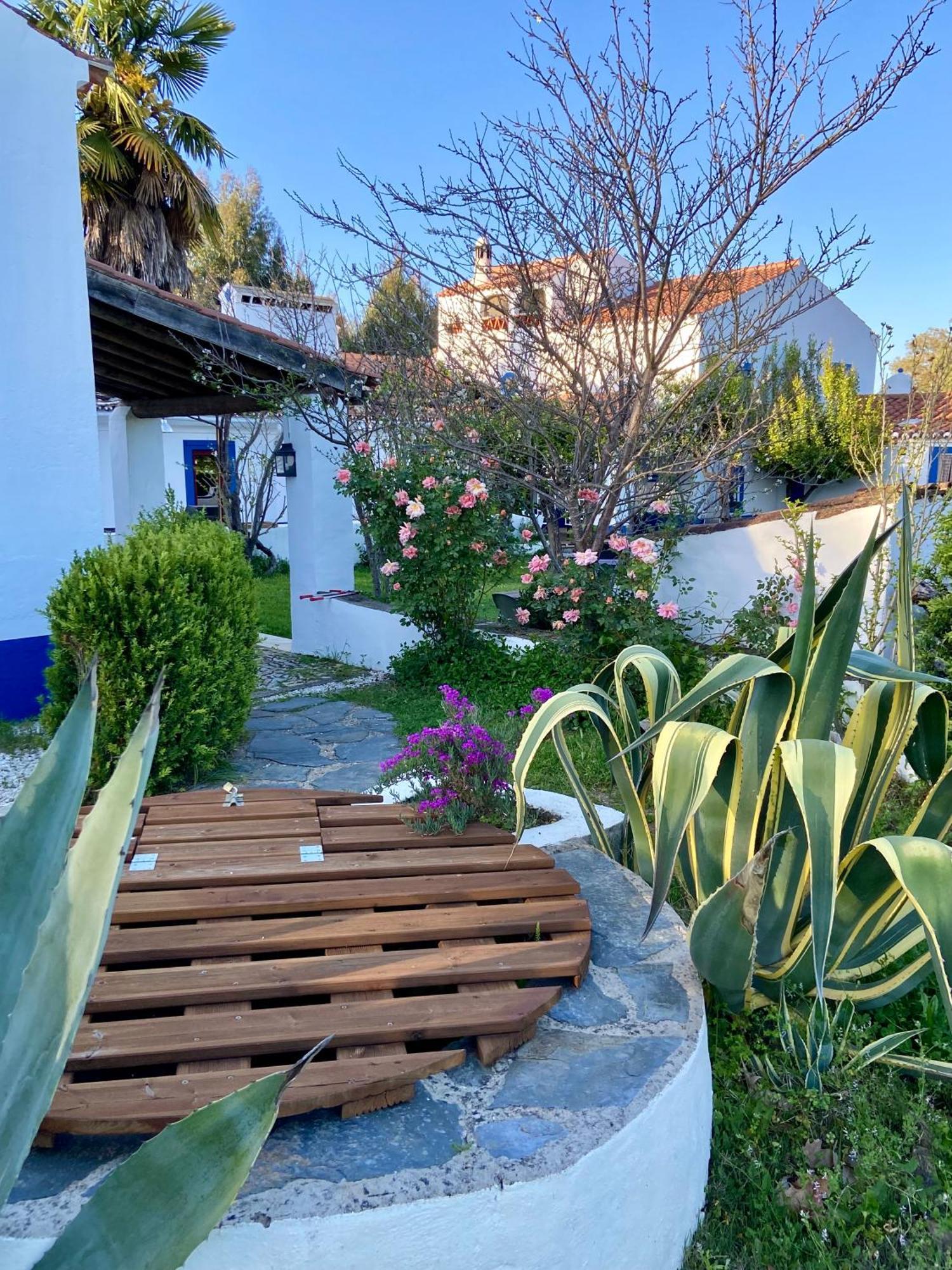 Quinta Alfaval Guest House Redondo Exterior photo