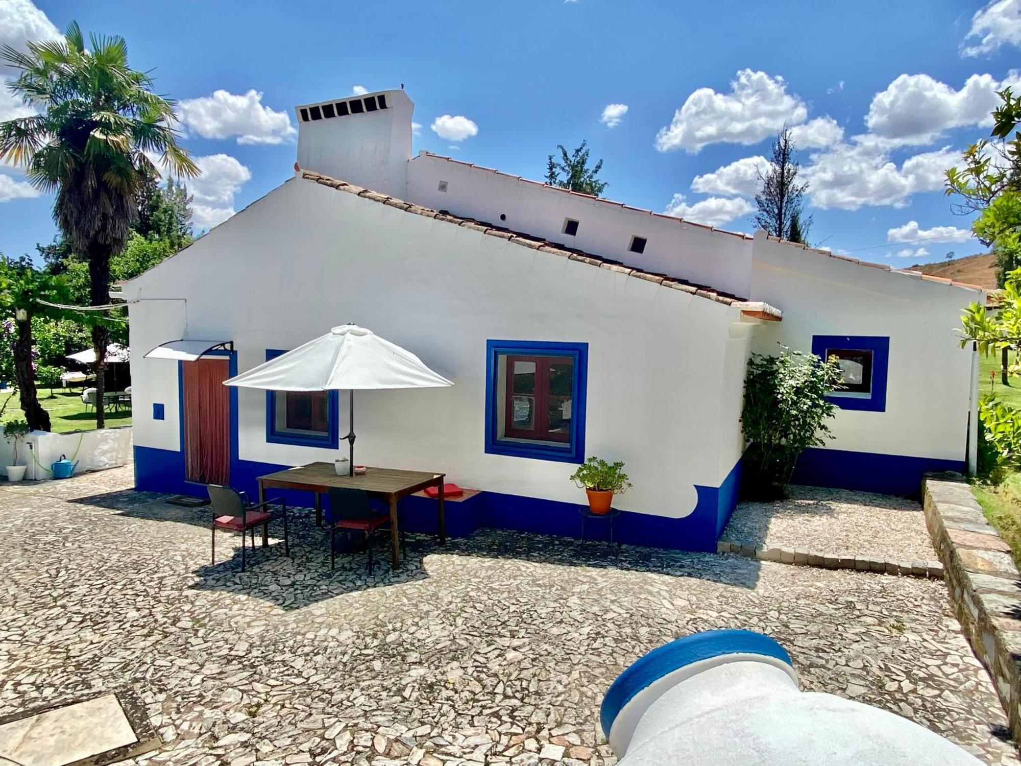 Quinta Alfaval Guest House Redondo Exterior photo